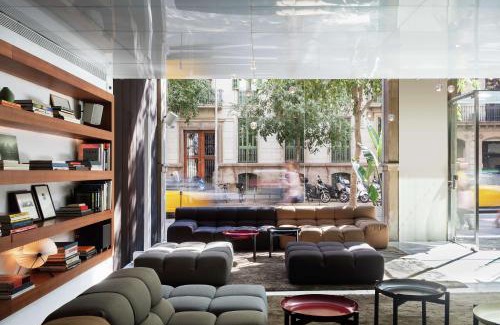 Eixample Hotel | Alexandra Barcelona Hotel, Curio Collection by Hilton