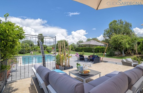 Alghero Villa | Alghero a charming villa with swimming pool, wifi, park, for 6 people