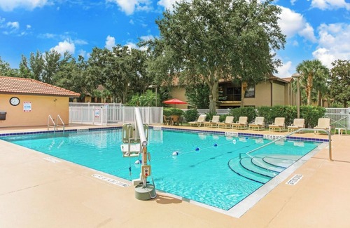 Solivita Condo | Alhambra at Poinciana Hotel Unit Saturday Check-In