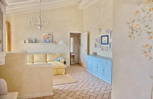 Monte House | Alice's Nest-Lake View House