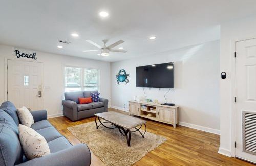 Sunnyside Apartment | All About the Beach