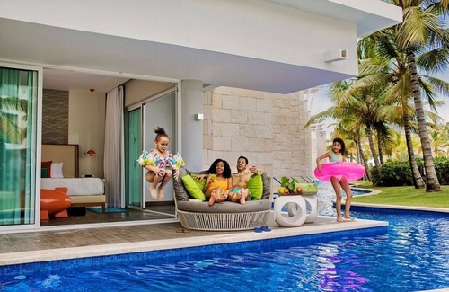 Punta Cana Apartment | ALL-INCLUSIVE Luxe Suite with Plunge Pool & Expansive Terrace; Premium Benefits