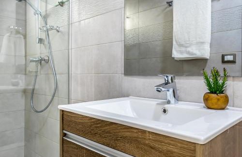 Tumba Vieja Apartment | All Mode City View Apartment - PH Quartier Del Mar