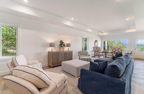 Frankfort Cottage | All-new Crystal Lake Modern Lakefront Cottage