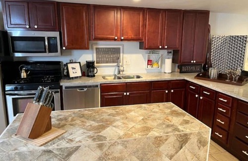 Mid-City Apartment | ALL THAT JAZZ Lovely 1 Bed Apt-Streetcar to FQ