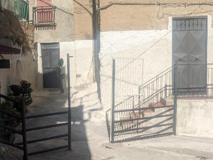 Favara House | Alloggio Caramanno