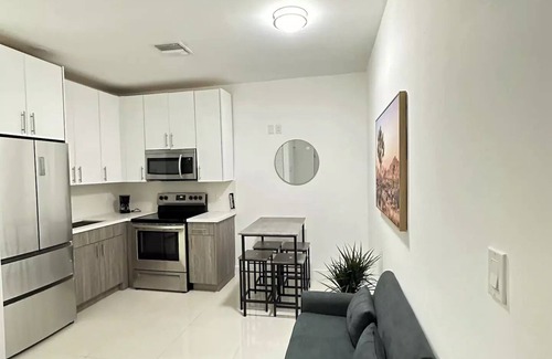 Liberty City Apartment | Alloggio Design District Fully Equipped