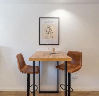 Retamar Apartment | Almare Suites Burbujas II - Playa y golf a un paso