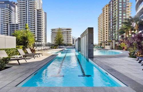 Broadbeach Apartment | 'Aloft at Oracle' A Stunning Beachside Resort