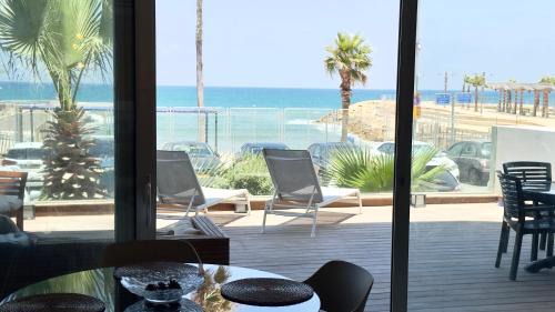 Haifa Apartment | Alonas Apartments Beachfront Apartment