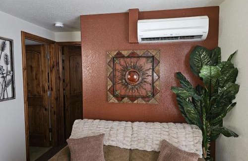 Ouray House | Alpenglow One Bedroom One Bath – A09
