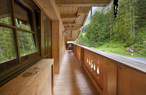 Mayrhofen Ski Chalet | Alpine Chalet Lacknerbrunn 25-30 persons with Mountain View