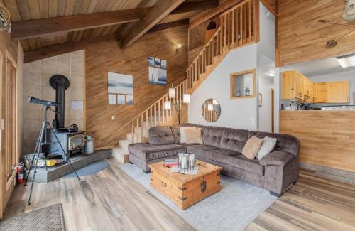 Leavenworth House | Alpine Lake Escape on Fish Lake by NW Comfy Cabins