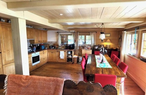 Verbier Ski Chalet | Alpine Serenity: Stylish Chalet with Scenic Views and Spacious Layout
