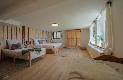 Ratholz Apartment | Alpino STAY Geräumige Ferienwohnung am Alpsee mit Garten