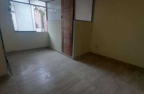 San Martin de Porres Apartment | Alquilo Cuarto Av Bertello (3 Cdras Tottus Av Canta Callao)