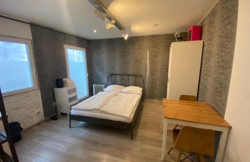Dusseldorf Old Town Apartment | Altstadt Düsseldorf 1