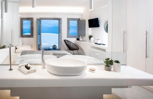 Santorini Hotel | Alunia Incognito Suites - Adults Only
