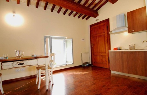 Costano House | Amaranth House Rooms and Apartments
