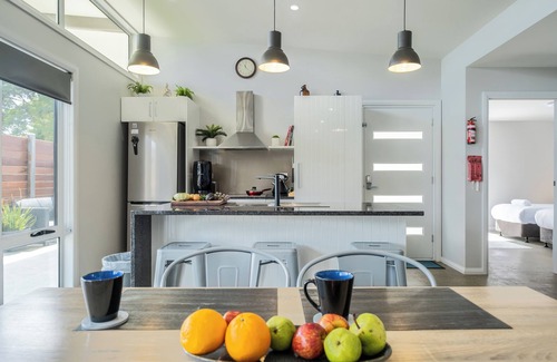 Coles Bay House | Amaroo 2
