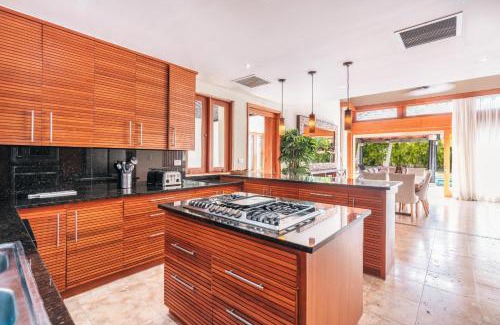 Punta Cana Villa | Amazing 5br villa w pool at Green Village A