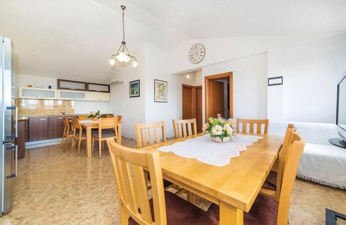Rudine Apartment | Amazing apartment in Kastel Novi