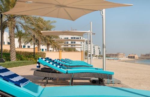 Palm Jumeirah Apartment | Amazing BeachFront Apartments near Atlantis Waterpark by Simply Comfort Sarai Palm Jumeirah