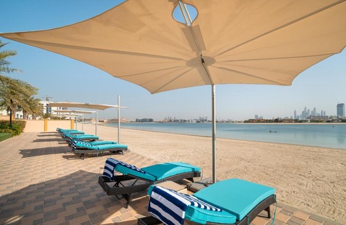 Palm Jumeirah Apartment | Amazing BeachFront Apartments near Atlantis Waterpark by Simply Comfort Sarai Palm Jumeirah