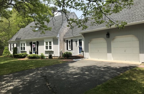 Osterville House | Amazing Beautiful Osterville, Cape Cod, MA! Beach Pass, Fire Pit, Sleeps 10