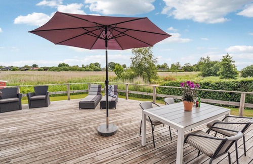 Flovt Strand House | Amazing home in Haderslev with WiFi