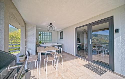 Jastrebarsko House | Amazing Home In Ivancici With Wifi
