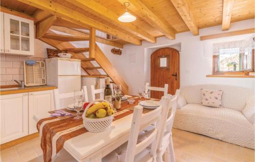 Cres House | Amazing Home In Lubenice With Wifi