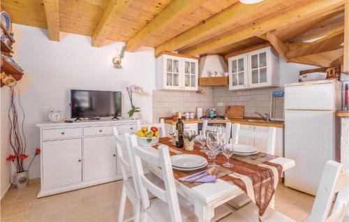 Cres House | Amazing Home In Lubenice With Wifi