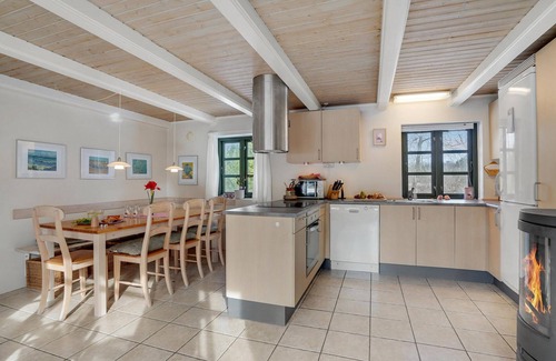 Øhuse House | Amazing home in Ulfborg with WiFi
