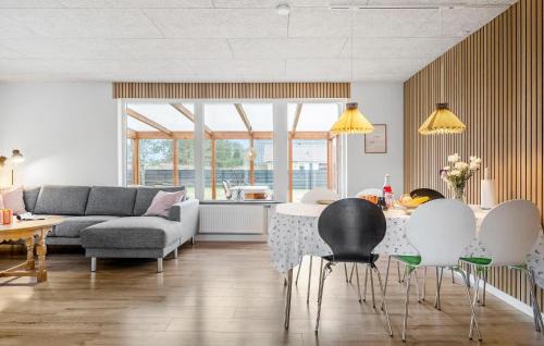 Agger House | Amazing Home In Vestervig With Wifi