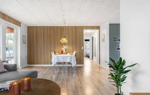 Agger House | Amazing Home In Vestervig With Wifi