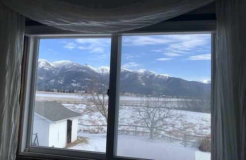 Kalispell House | Amazing mountain views