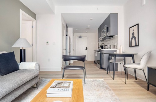 NoMa Apartment | Amazing NoMa 1BR w/W/D, Concierge & Gym, nr Metro, by Blueground