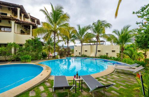 Coco Sunset Hills Apartment | Amazing Oceanview Private Villa Rooftop Terrace Walk to Beach