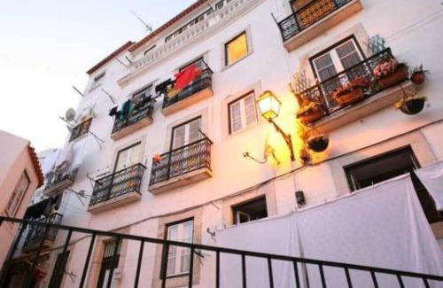 Santo Estevao Apartment | Amazing river view in historical Lisbon