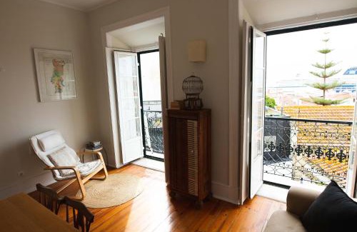 Santo Estevao Apartment | Amazing river view in historical Lisbon