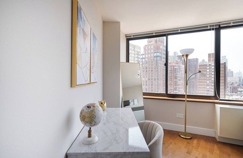 Upper East Side Apartment | Amazing UES Luxury 2 Bed w/Gym, Pool,Laundry #6161