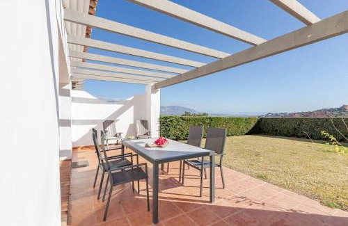 Ojen Apartment | Amazing views and pool at Mairena Forest RDR362