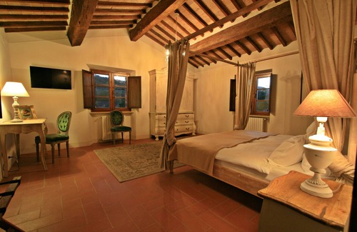 Radicondoli Villa | Amazing Villa in Tuscany up to 25 People / 12 Bedrooms - 12 Bathrooms
