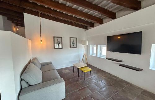 Poblats Maritims Apartment | AmazINN Places Casa Calabuig Ático Marina Real - No Ascensor-
