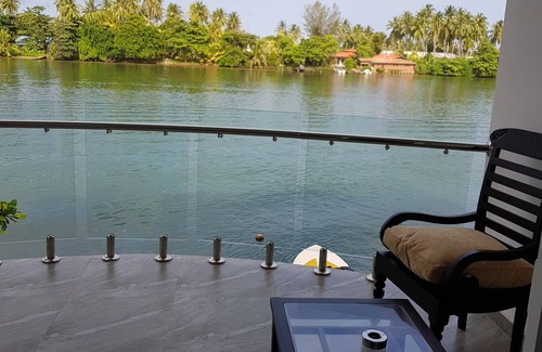 Aluthgama Bed & Breakfast | Amber House Lanka