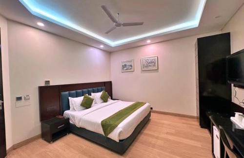 Okhla Hotel | Amber Inn by Orion Hotels