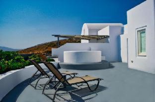 Imerovigli Hotel | Amber Light Villas