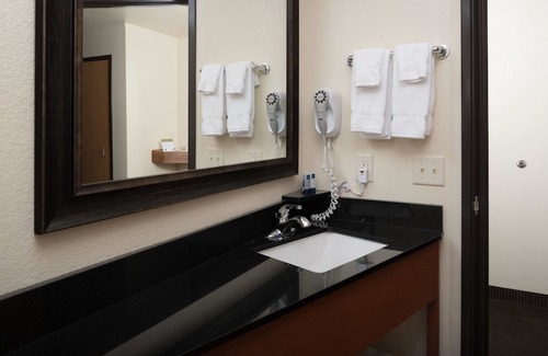 Belle Fourche Hotel | AmericInn by Wyndham Belle Fourche