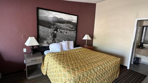 Southern Pines Hotel | AmeriVu Inn & Suites-Extended stay Aberdeen